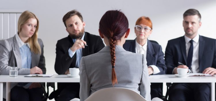 Travailler avec une agence de recrutement spécialiste du secteur de la distribution