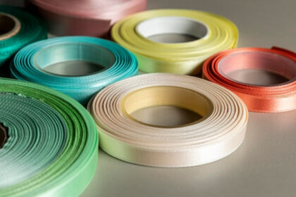 Bandes magnétiques pour étiquettes : efficacité et flexibilité pour votre organisation