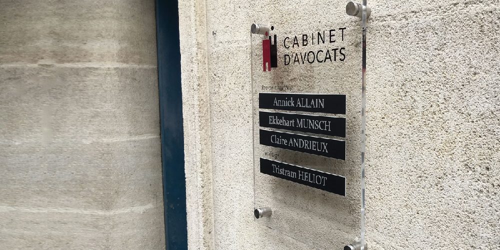 Professions libérales : pensez à votre plaque professionnelle