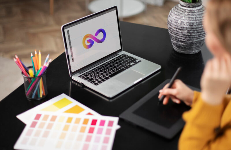 Création d'identités visuelles percutantes : l'expertise d'une agence de branding