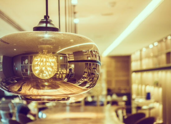 Éclairage sur mesure : des solutions personnalisées pour votre entreprise