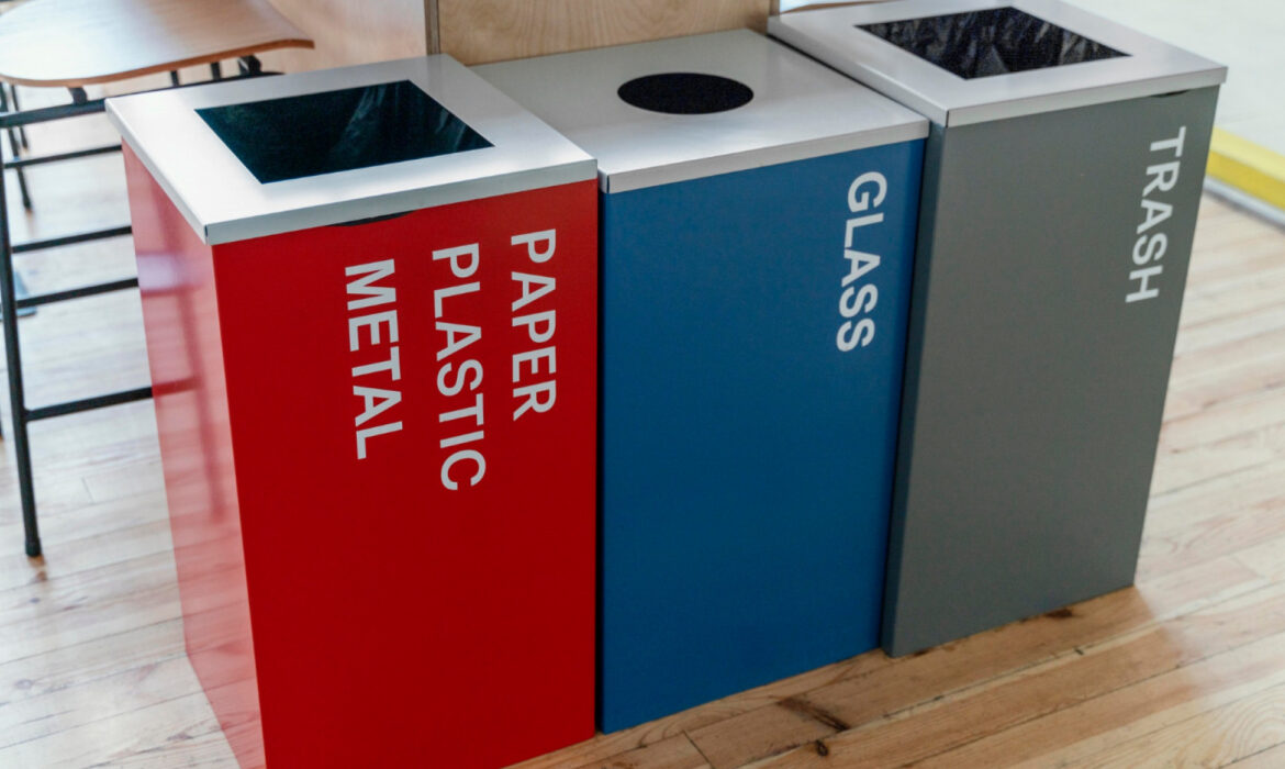 Entreprises responsables : pourquoi opter pour des poubelles de tri sélectif ?