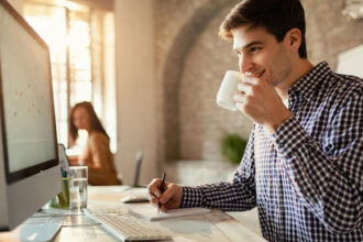 Freelances : booster sa négociation de contrats et augmenter ses tarifs en 2026